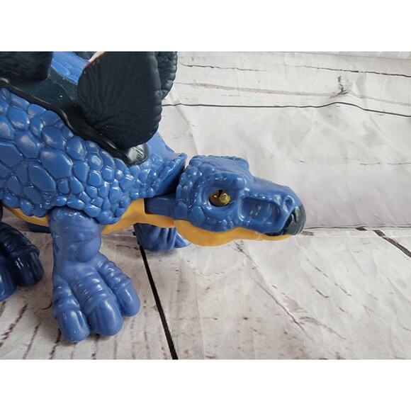 2020 Imaginext Jurassic World Dominion Blue Stegosaurus Mattel Swinging Tail 8” - Picture 4 of 9